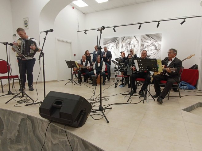 Srbac: Koncert "Prijatelja sa Vrbasa" poklon sugrađanima Srbac: Koncert "Prijatelja sa Vrbasa" poklon sugrađanima