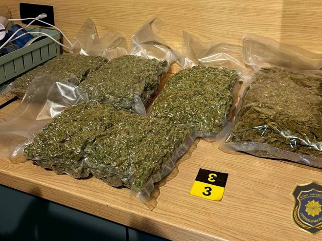 Pronađeno oko 15 kilograma droge