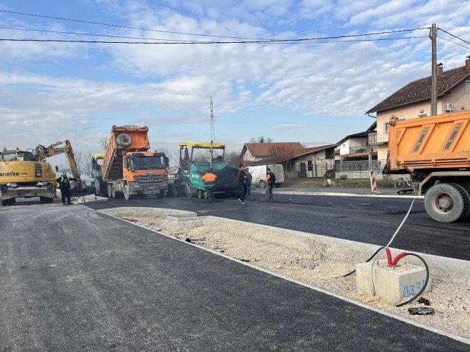 Izgradnja pristupnih saobraćajnica na mostu u banjalučkom naselju Česma - Foto: RTRS
