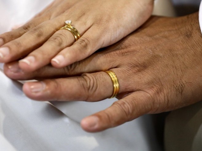 Novinar zaprosio devojku u programu Direktna linija sa Putinom