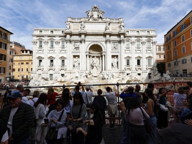 Od 1. februara naplaćivanje ulaza za Fontanu di Trevi i još pet rimskih znamenitosti
