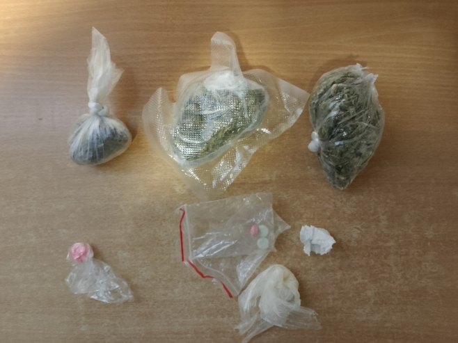 Gradiška: U akciji "Fabia" pronađena droga, privedeno više osoba