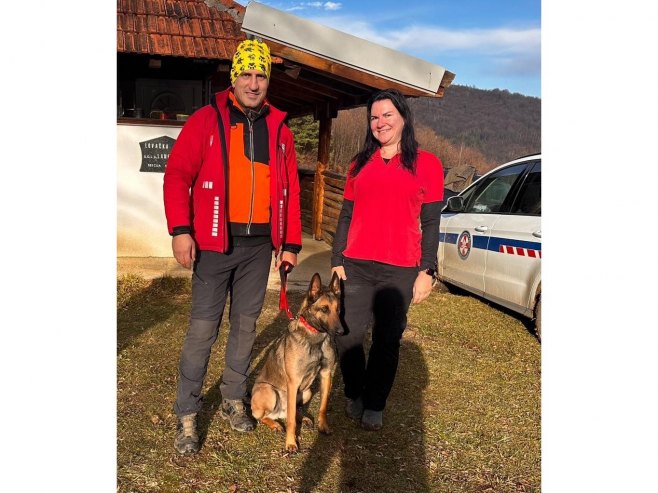 Spasilački pas Kia prvi licencirani potražni pas u Srpskoj