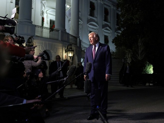 Donald Tramp (foto: EPA/WILL OLIVER) - 