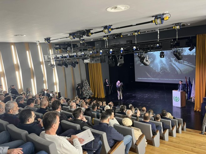 Šumarski fakultet u Banjaluci obilježio 33 godine rada, promovisani diplomci (VIDEO)