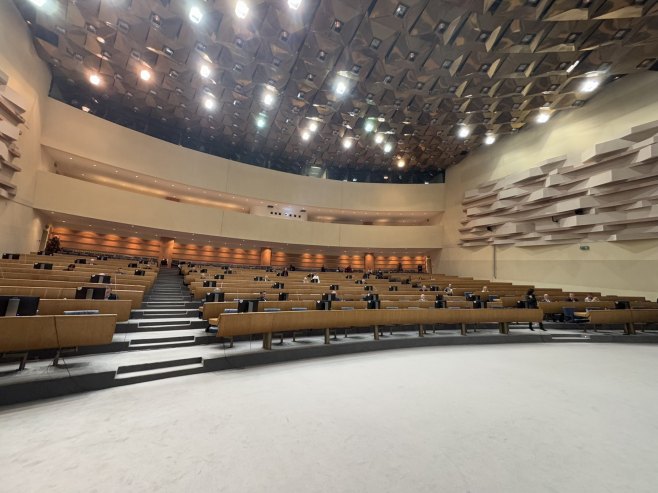 Počela sjednica, na dnevnom redu Prijedlozi zakona o sudu i VSTS-u