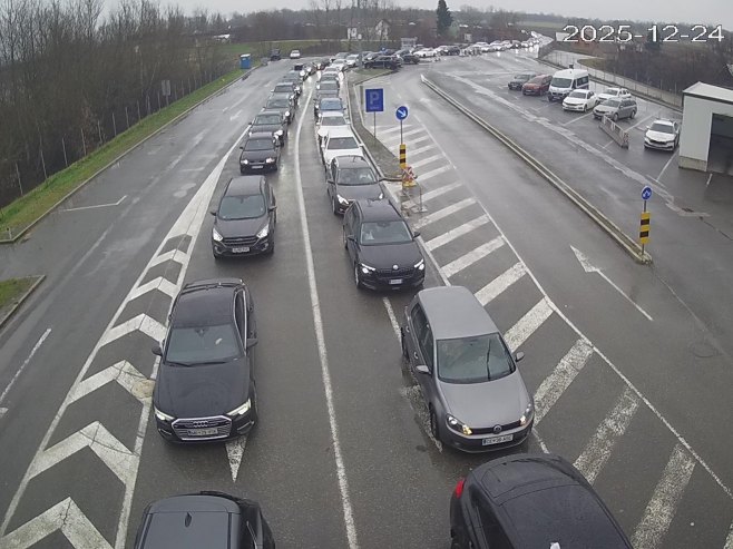 Pojačan saobraćaj na četiri prelaza sa Hrvatskom