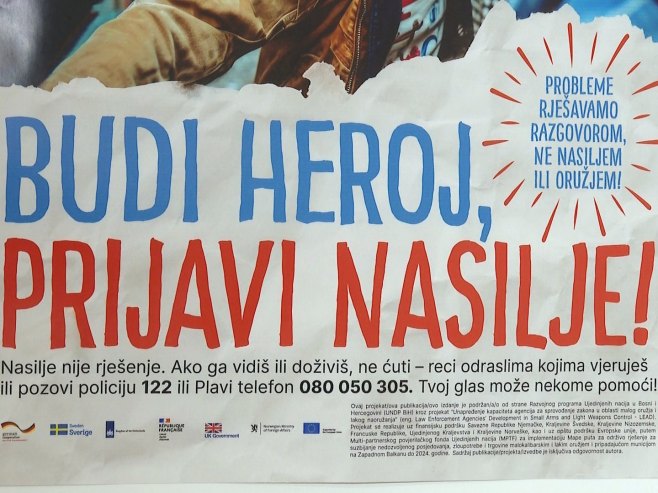 Svako treće dijete dobilo je poruku ili poziv od nepoznate osobe, pokazalo istraživanje "Siguran klik"