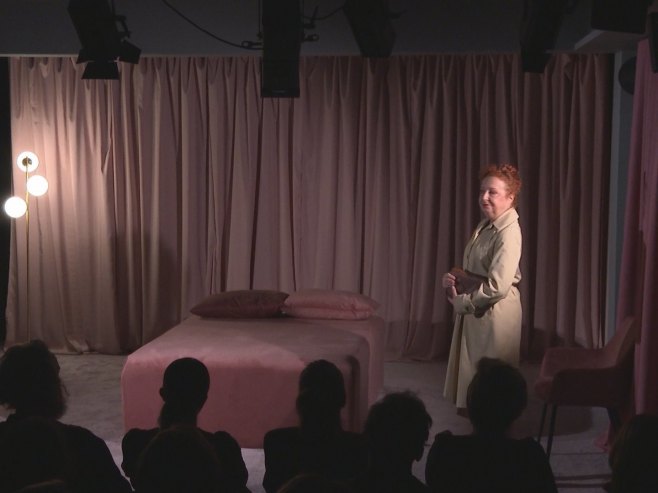 U Narodnom pozorištu Srpske odigrana premijera predstave "Srećno nam, Adi"