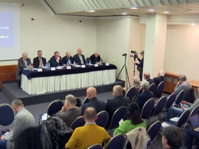 Nastaviti naučnu, pravnu i institucionalnu borbu za istinu o Srebrenici, poruka konferencije u Beogradu