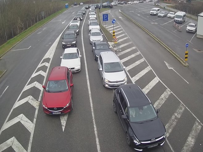 Pojačana frekvencija vozila na GP Gradina i Gradiška