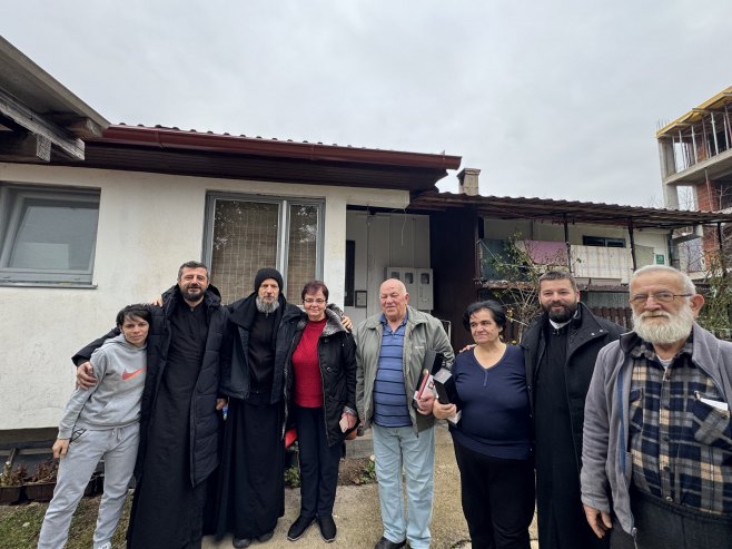 Mitropolit Dimitrije uručio pomoć patrijarha Porfirija Јablanici i Konjicu