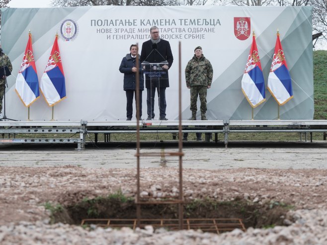 Vučić: Krajem marta ili početkom aprila otvaramo prvu veliku fabriku dronova u Srbiji