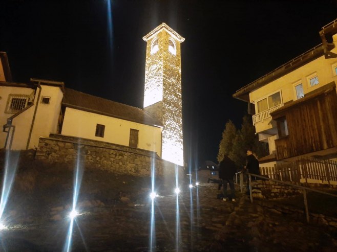 Sat-kula i dva mosta na Ćehotini zasijali u punoj ljepoti (VIDEO)