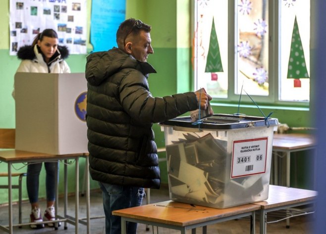 Do 19.00 časova glasalo 44,89 odsto upisanih birača, velika izlaznost u srpskim sredinama