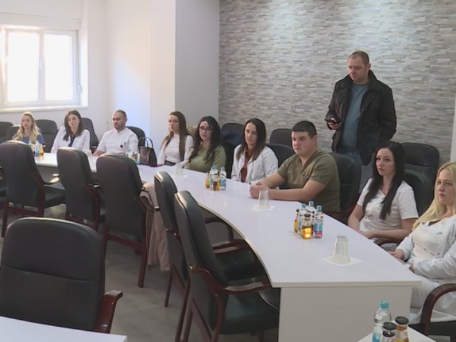 Foča: Bolnica finansira treći ciklus studija za deset ljekara i specijalizanata