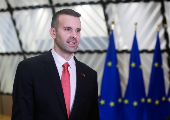 Spajić sa Milatovićem otputovao u Beč, nije se pojavio pred Botunjanima