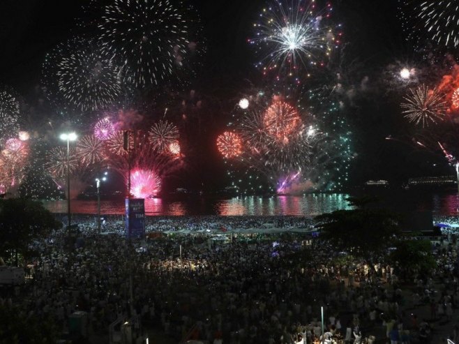 Na dočeku Nove godine na Kopakabani 2,6 miliona, premašen Ginisov rekord