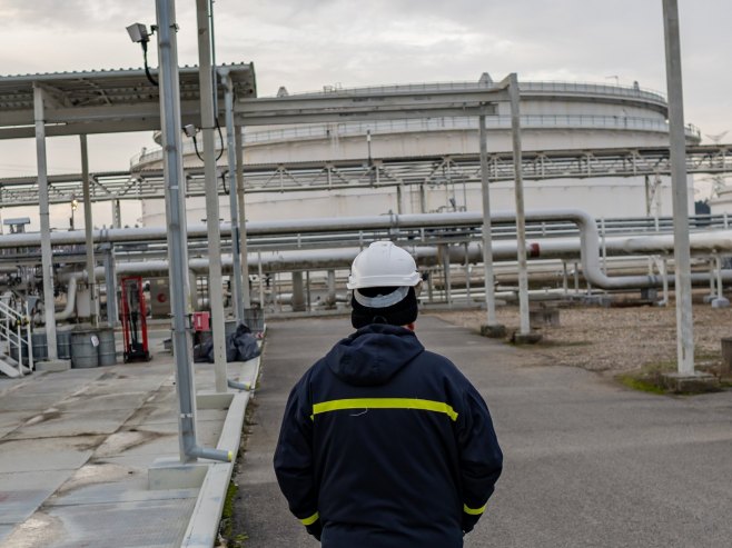Raspisan tender za izgradnju naftovoda između Mađarske i Srbije