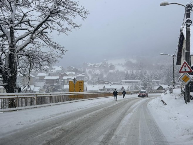 Јolić: Svi putevi u Republici Srpskoj prohodni, saobraćaj otežan na planinskim prevojima (VIDEO)