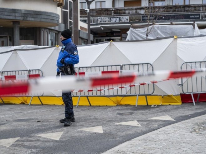 Od varnice do fatalnog požara za minut – snimanje za mreže umjesto evakuacije put do tragedije (VIDEO)