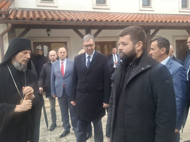 Dodik, Cvijanović i Vučić obišli Duhovni centar u Mrkonjićima; Dočekao ih mitropolit Dimitrije (FOTO/VIDEO)