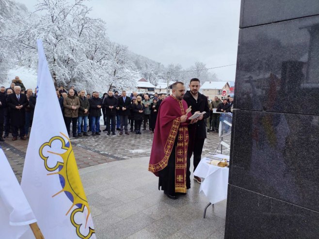 U Kravici kod Bratunca služen parastos - Foto: SRNA