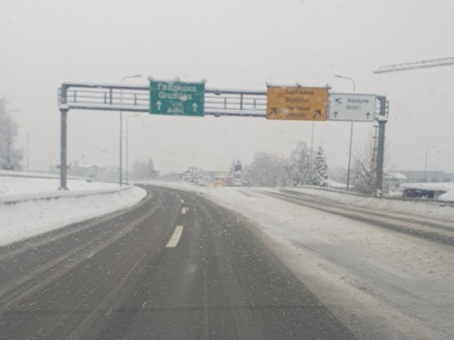 Sve dionice auto-puteva u Srpskoj su prohodne i saobraćaj se odvija bez zastoja (FOTO)