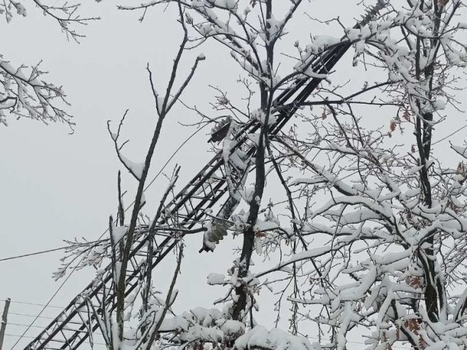 Dalekovod (Foto: Tanjug/EMS) Dalekovod (Foto: Tanjug/EMS) -