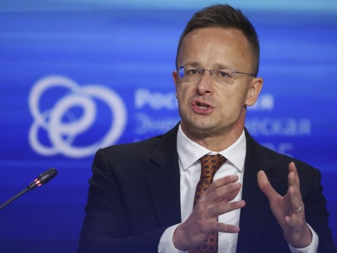 Sijarto: Odbacujemo odluke Brisela čiji je cilj sukob sa Moskvom