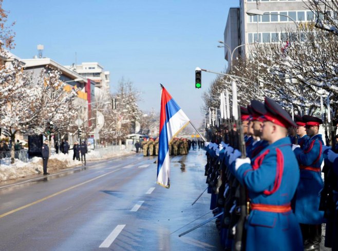 RTRS, 12.00 - Svečani defile povodom Dana Republike