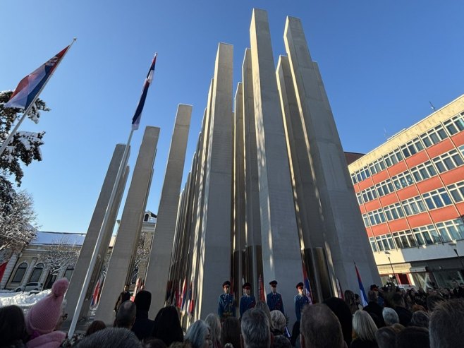 U Banjaluci ceremonija otkrivanja Centralnog spomen-obilježja borcima