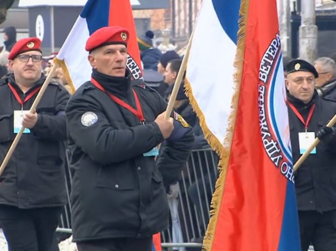 Prva motorizovana Gardijska brigada na svečanom defileu (FOTO/VIDEO)
