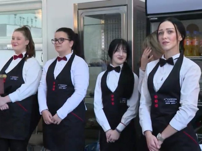 "Kreda piše, kafa umor briše" - novi projekat Ugostiteljske škole u Doboju (VIDEO)