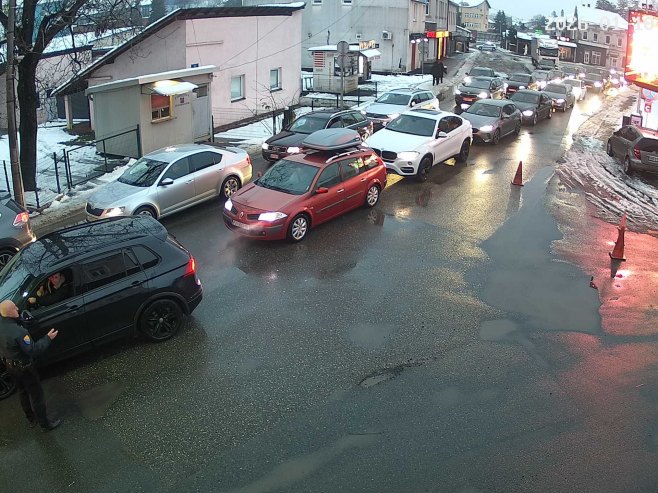 Gužva na više prelaza na izlazu iz BiH