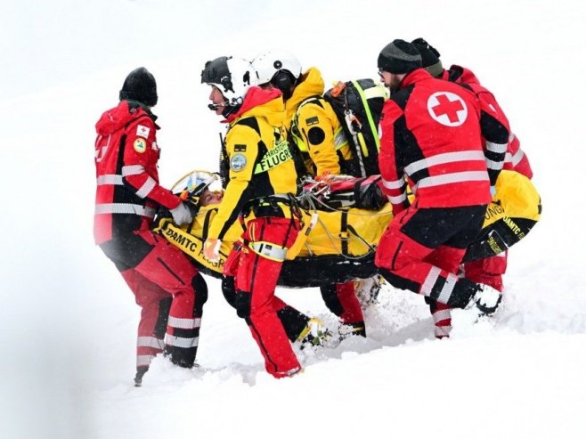 Skijašica se zakucala u zaštitnu ogradu pri brzini od 109 kilometara na čas