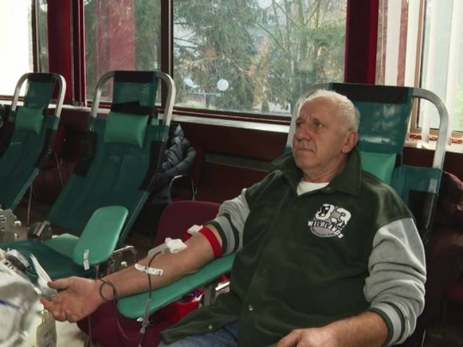 U ratu ranjenim saborcima, u miru sugrađanima - Borislav Radanović iz Dervente darovao krv 100 puta (VIDEO)