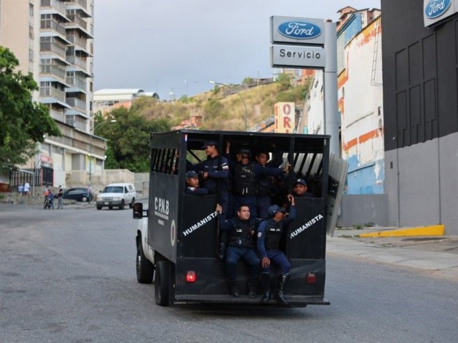 Stejt department savjetovao Amerikancima u Venecueli da odmah napuste zemlju