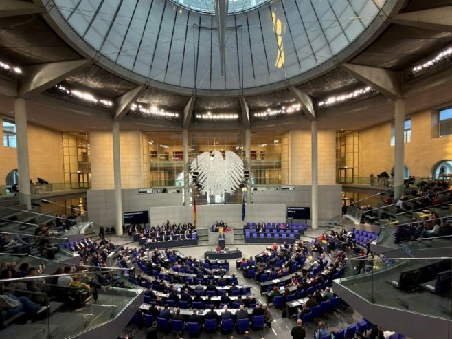 Rekordan procenat Nijemaca nezadovoljnih učinkom vlade