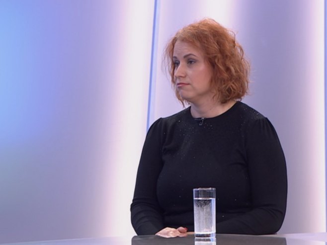 Davidović Knežić: Poboljšati kvalitet života porodica i obezbijediti stabilnost u njihovoj svakodnevnici (VIDEO)