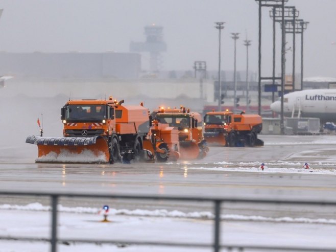 Frankfurt: Zbog vremenskih uslova otkazana 102 leta