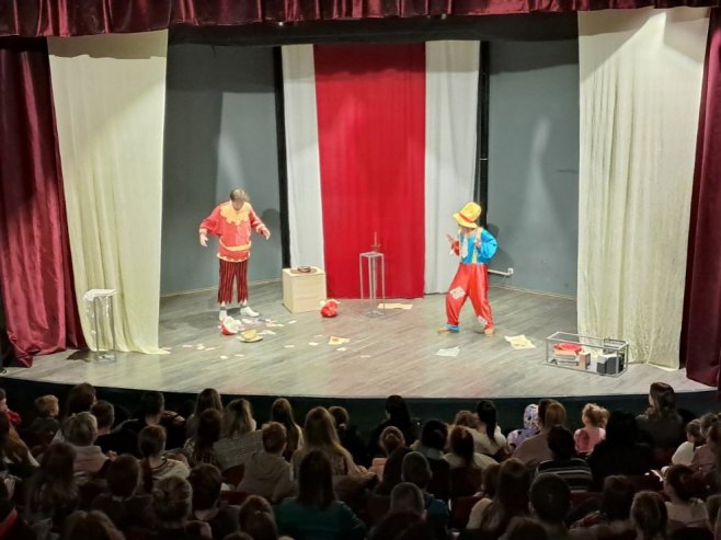 Izvedena predstava "Vrbaska vila"