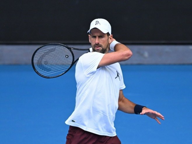 Đoković odradio prvi trening u Melburnu (VIDEO)