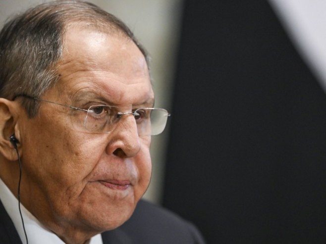 Sergej Lavrov (foto: EPA/MOHAMED HOSSAM) - 