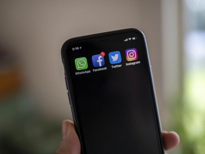 Australija: Gotovo pet miliona tinejdžera ostalo bez društvenih mreža