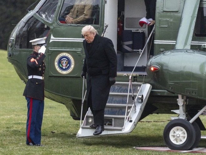 Donald Tramp (foto: EPA/SHAWN THEW) Donald Tramp (foto: EPA/SHAWN THEW) -