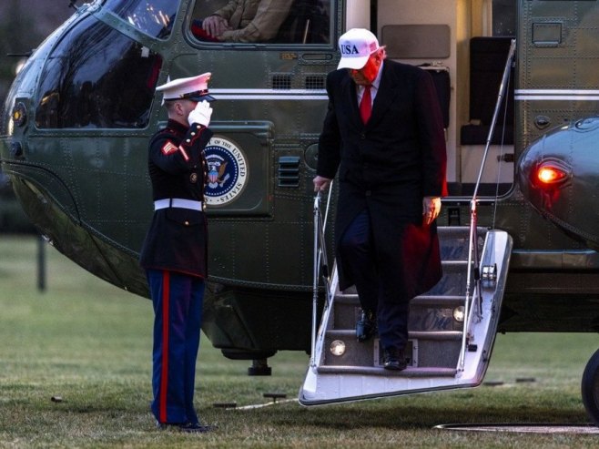 Donald Tramp (Foto: EPA/SHAWN THEW / POOL) - 