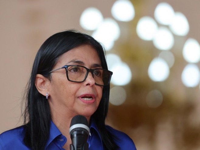 Privremena predsjednica Venecuele smijenila ministra bliskog Maduru