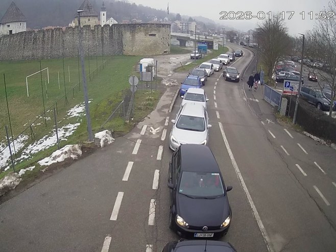 Granični prelaz Kostajnica (foto: ams-rs.com) - 