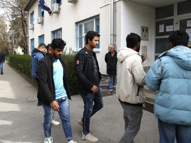 Nepalci štrajkovali zbog loših uslova rada u riječkim "Plodinama"